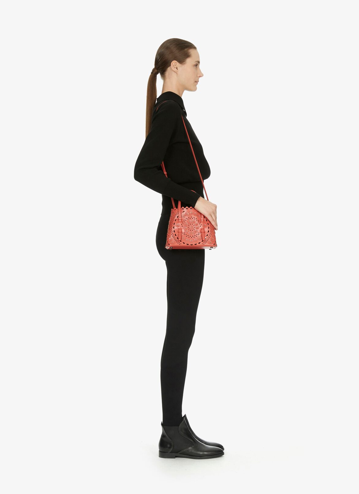 Mina 20 Tote Bag ALAÏA BEIGE MINA 20 TOTE BAG